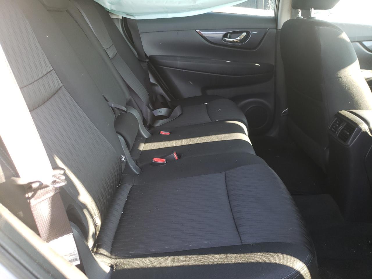 Photo 6 from auction – 2020 NISSAN ROGUE S with VIN KNMAT2MV5LP533499