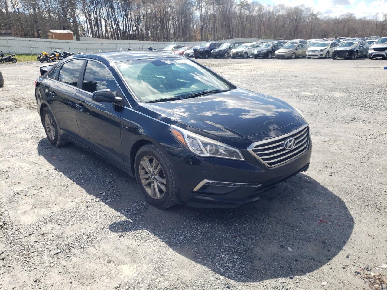 HYUNDAI SONATA SE 2015 with VIN 5NPE24AF2FH024984 - Photo from auction