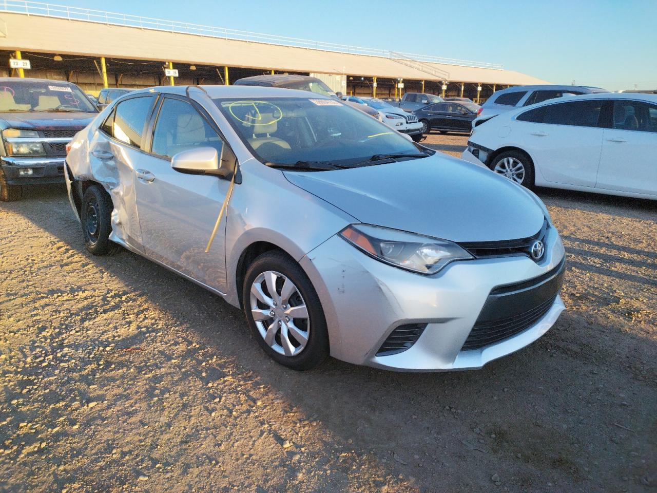 TOYOTA COROLLA L 2015 with VIN 5YFBURHE8FP272196 - Photo from auction