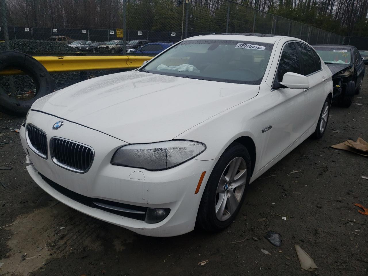 Photo 2 from auction – 2011 BMW 528 I with VIN WBAFR1C59BC743509