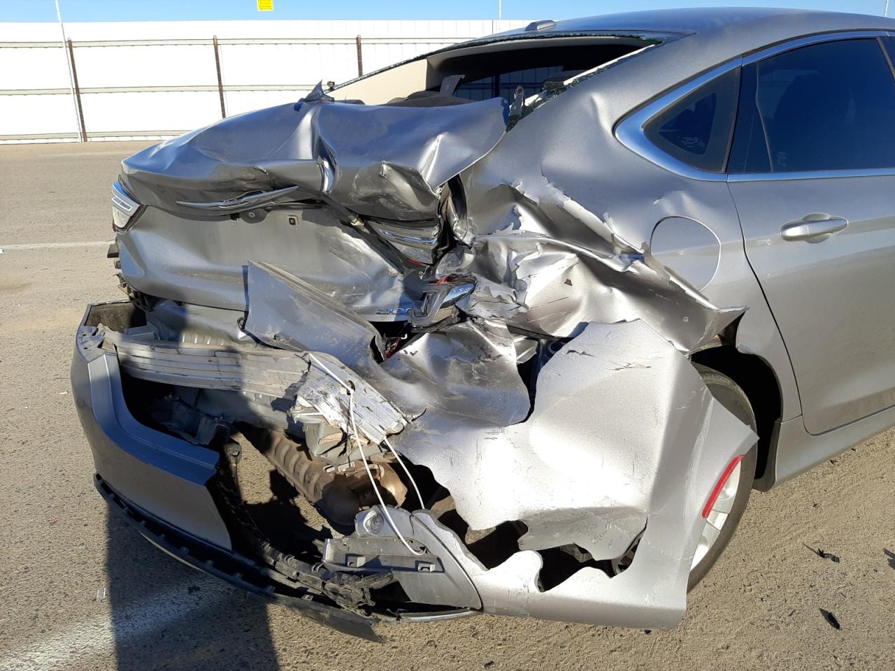 Photo 9 from auction – 2016 CHRYSLER 200 LIMITE with VIN 1C3CCCAB4GN160566