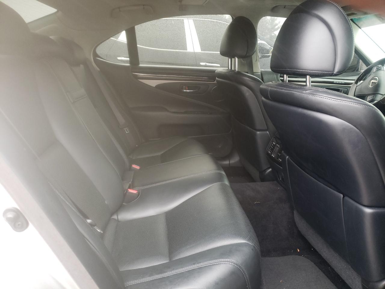Photo 6 from auction – 2015 LEXUS LS 460 with VIN JTHCL5EF6F5025591