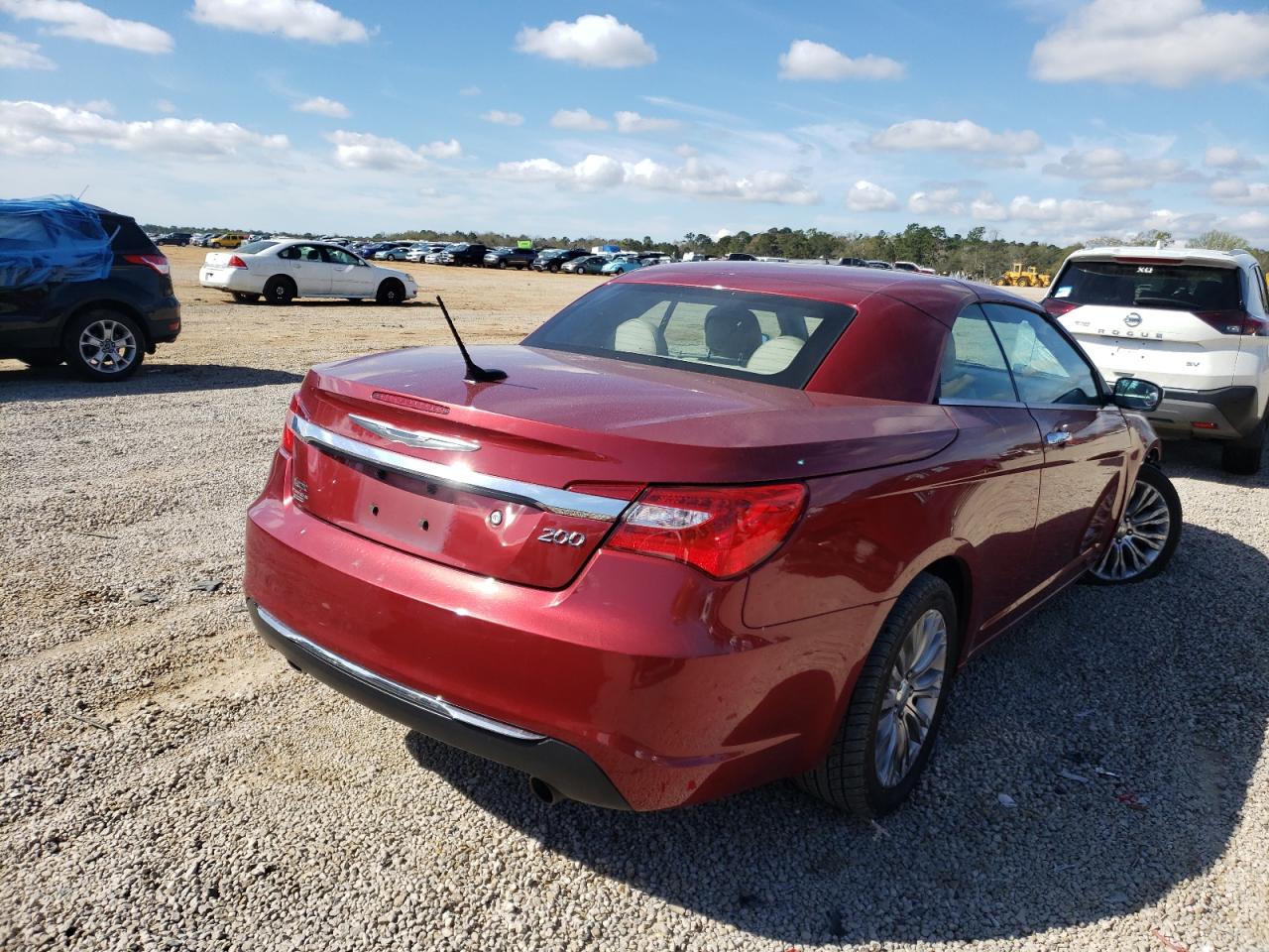 Photo 4 from auction – 2013 CHRYSLER 200 LIMITE with VIN 1C3BCBFG4DN623439