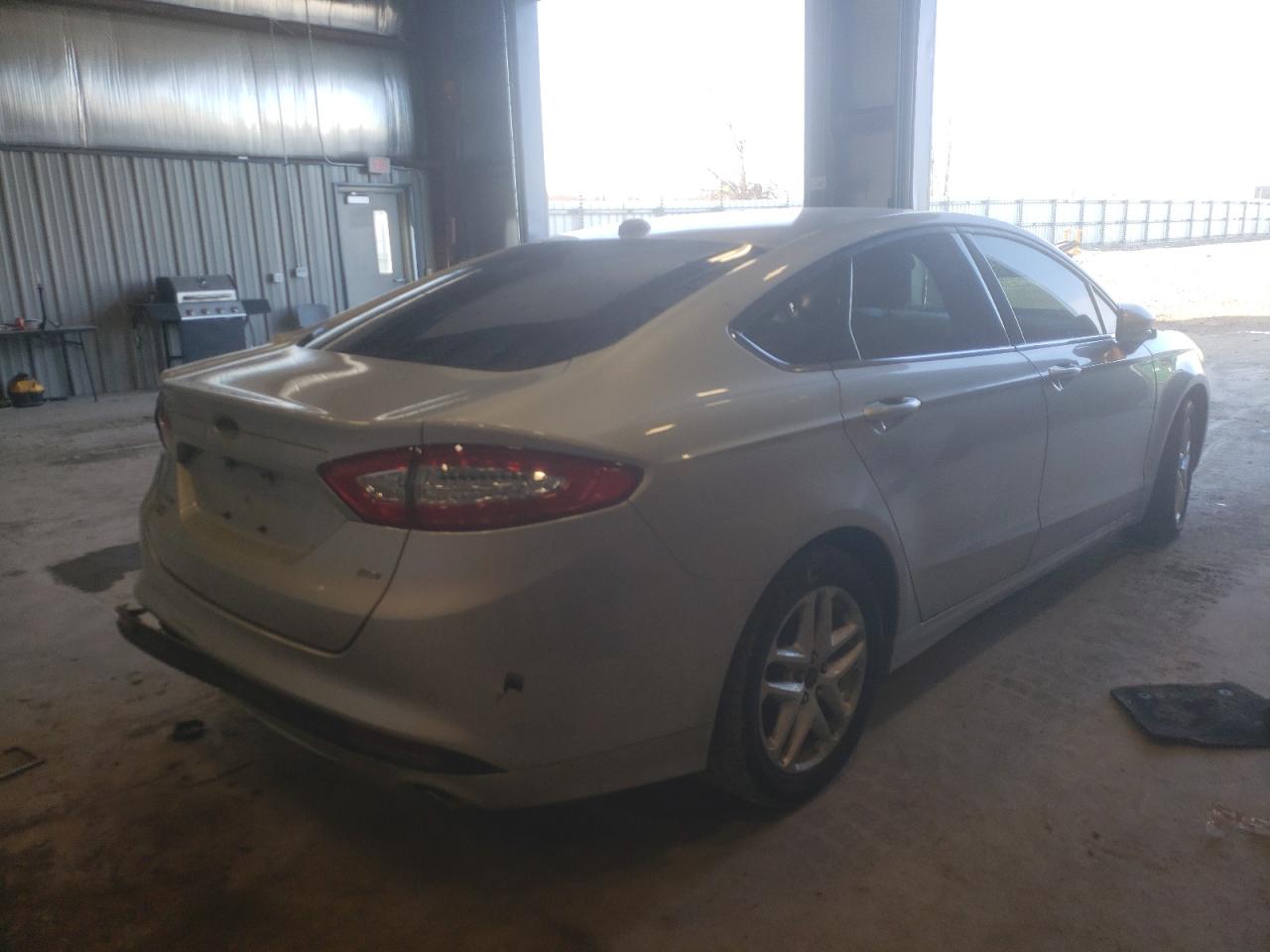 Photo 4 from auction – 2016 FORD FUSION SE with VIN 3FA6P0H73GR262781