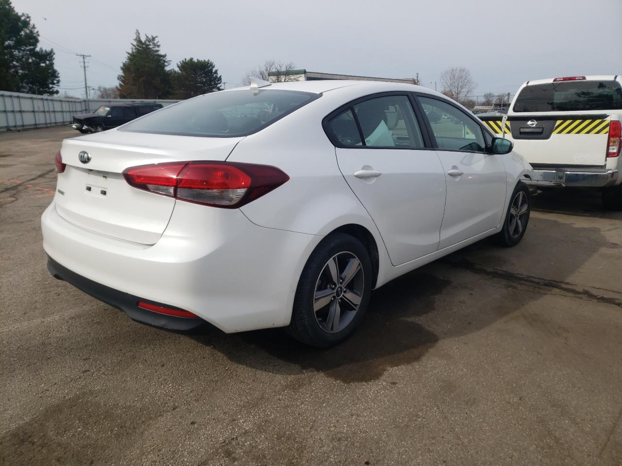 Photo 4 from auction – 2018 KIA FORTE LX with VIN 3KPFL4A72JE170504