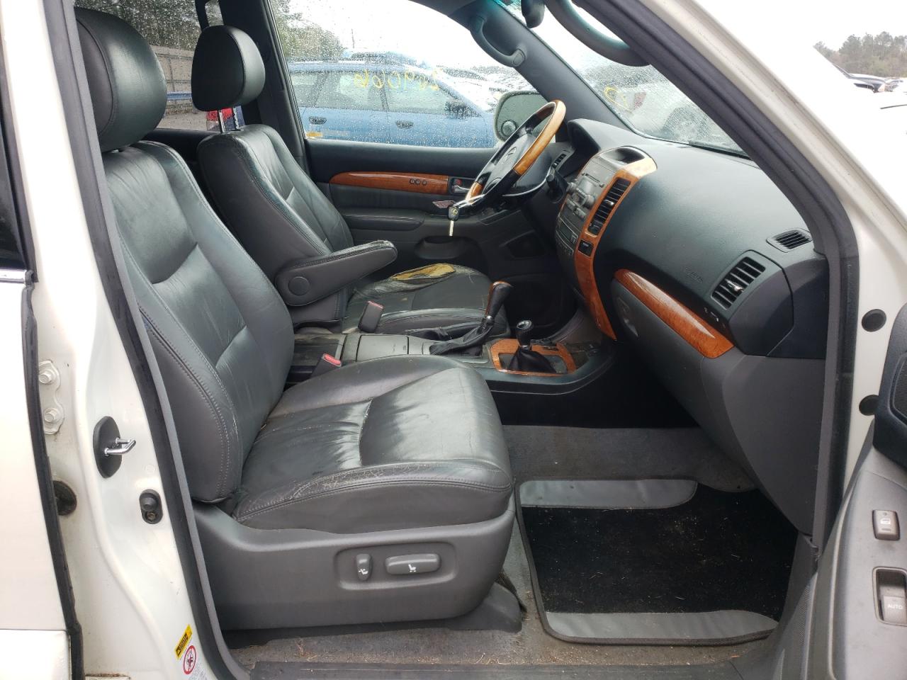 Photo 5 from auction – 2004 LEXUS GX 470 with VIN JTJBT20X340036129