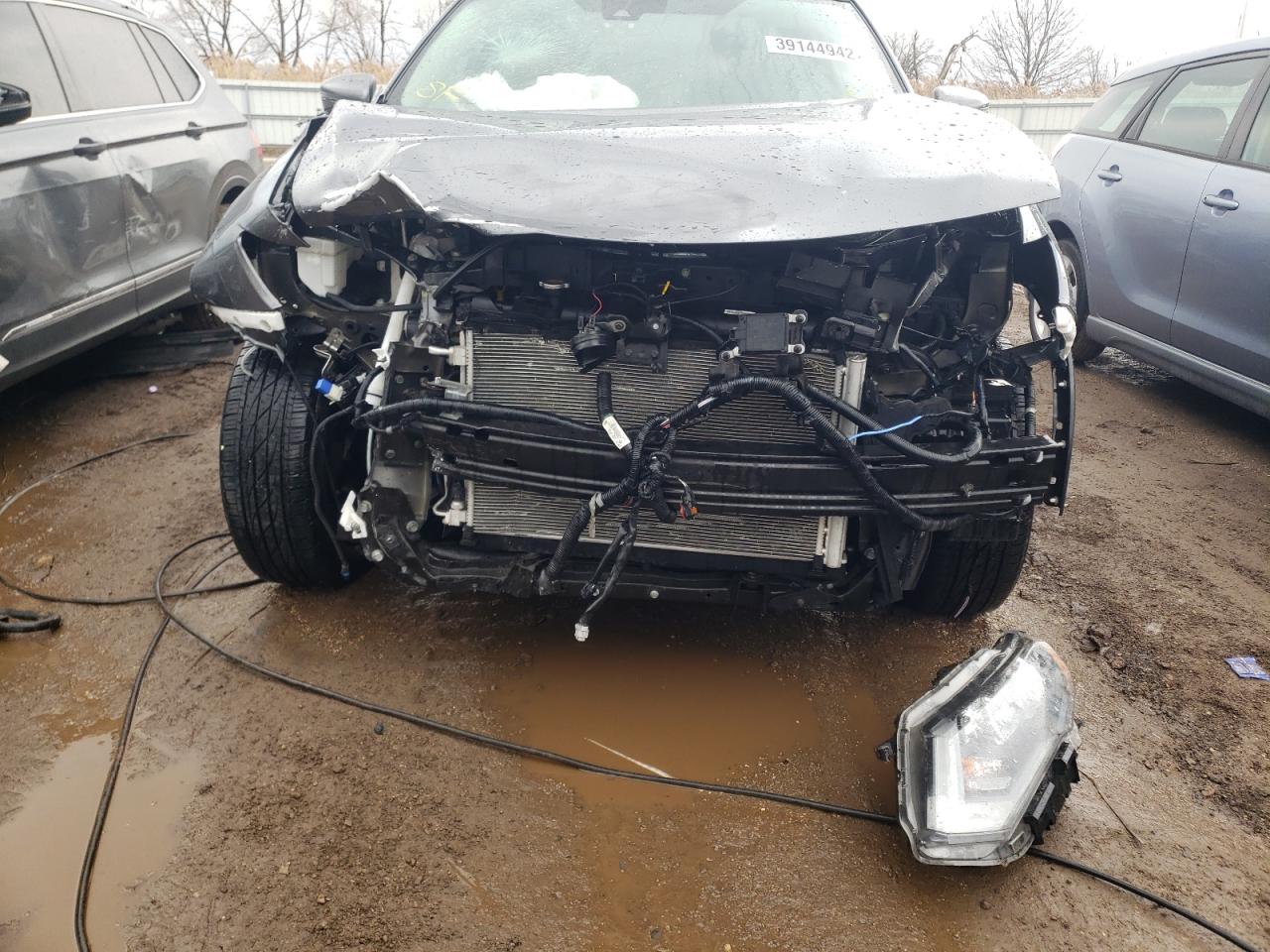Photo 9 from auction – 2018 NISSAN ROGUE S with VIN 5N1AT2MV8JC780337