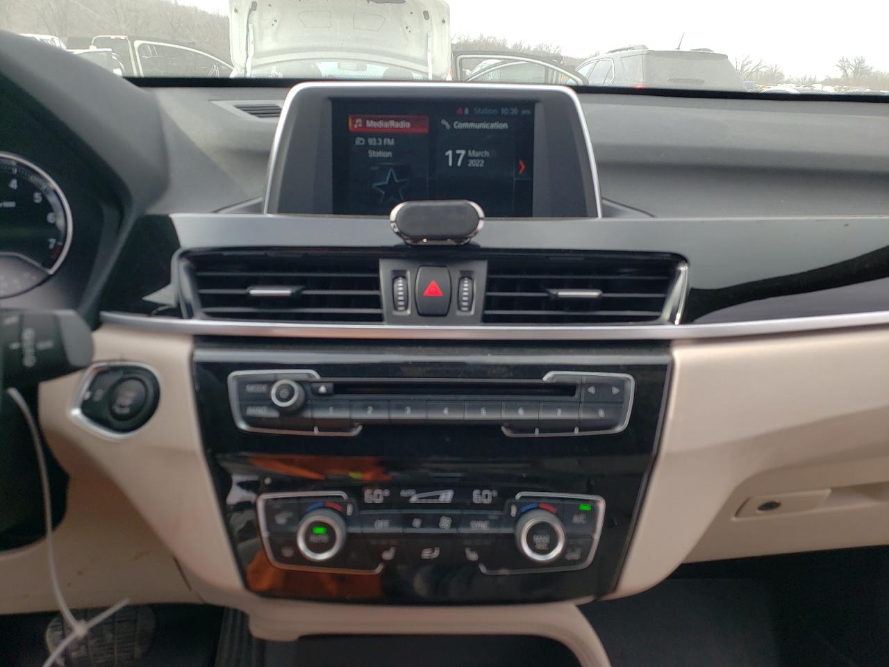 Photo 9 from auction – 2018 BMW X1 XDRIVE2 with VIN WBXHT3C32J5L27167