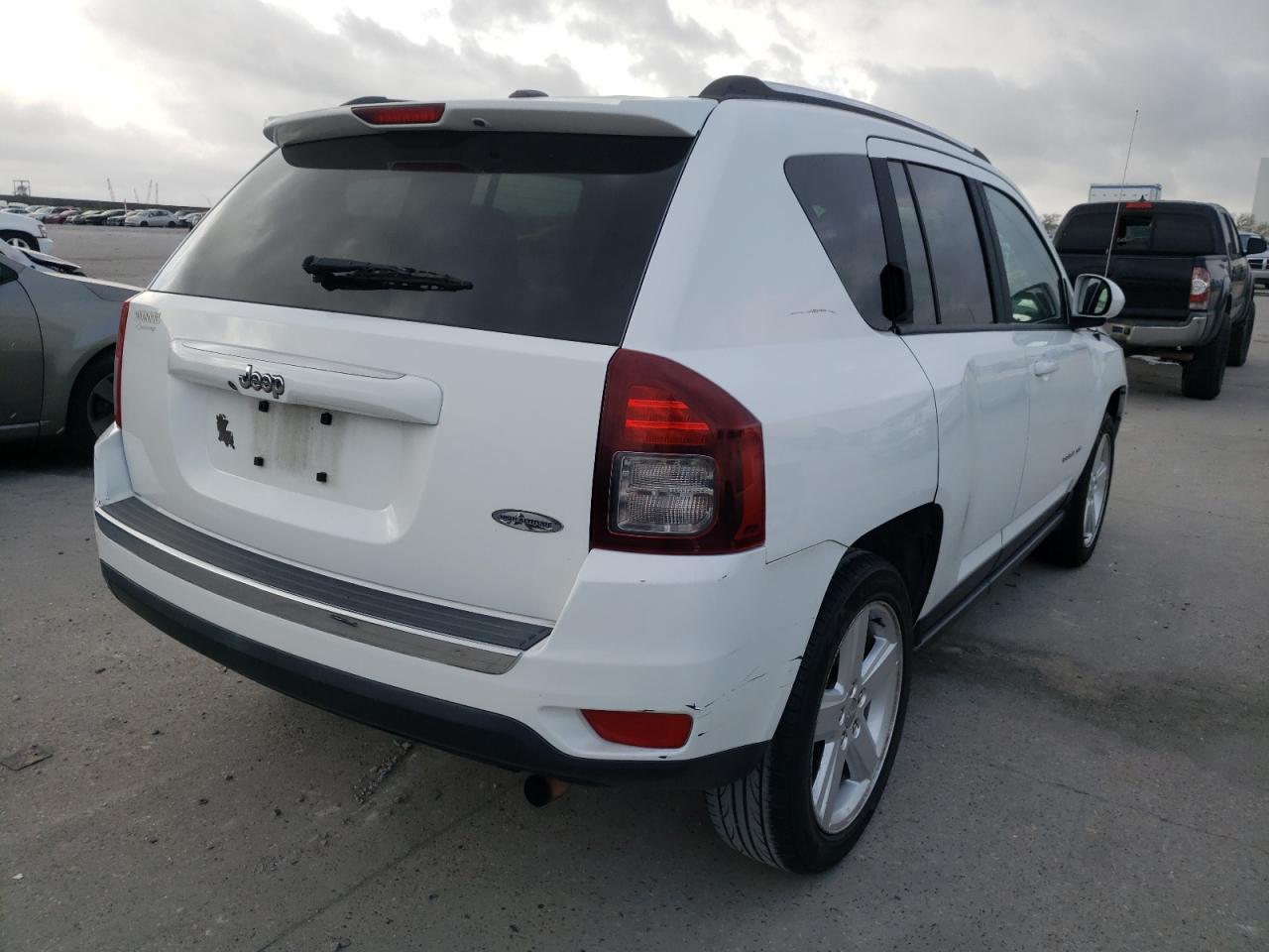 Photo 4 from auction – 2014 JEEP COMPASS LA with VIN 1C4NJCEA3ED680448