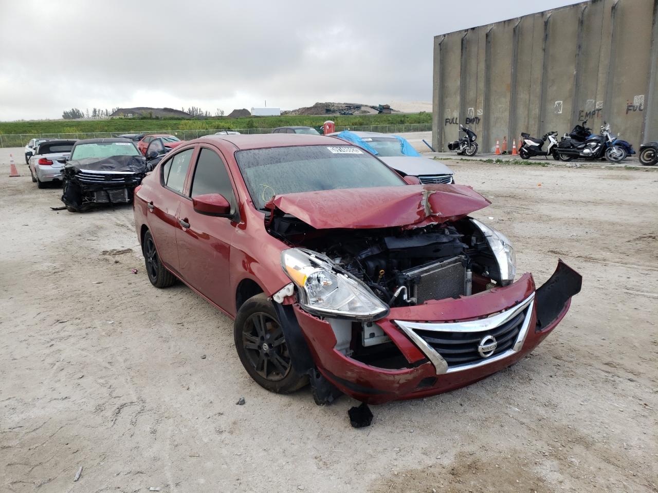 Photo 1 from auction – 2019 NISSAN VERSA S with VIN 3N1CN7AP2KL821676