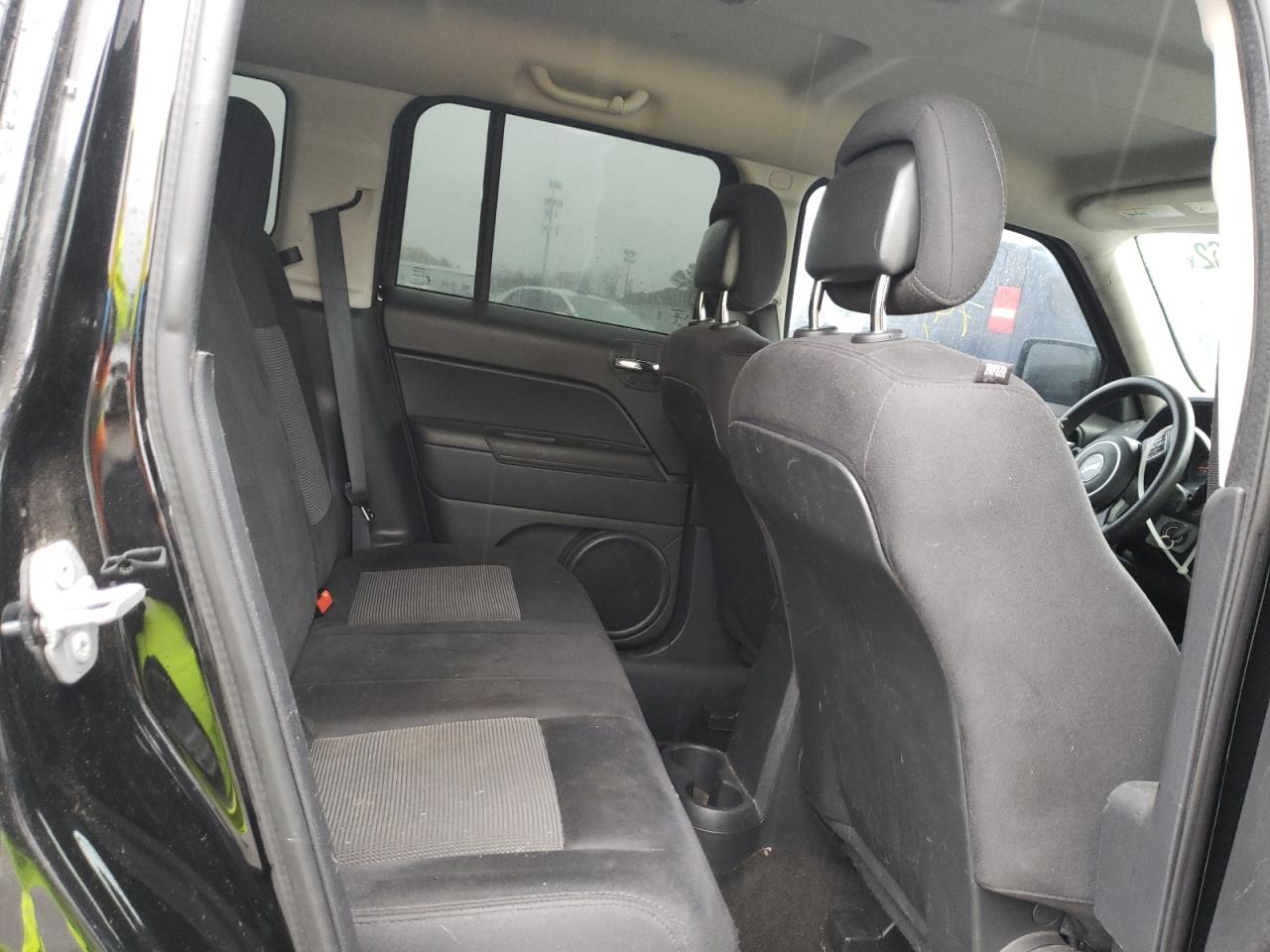 Photo 6 from auction – 2015 JEEP PATRIOT SP with VIN 1C4NJPBA0FD220595
