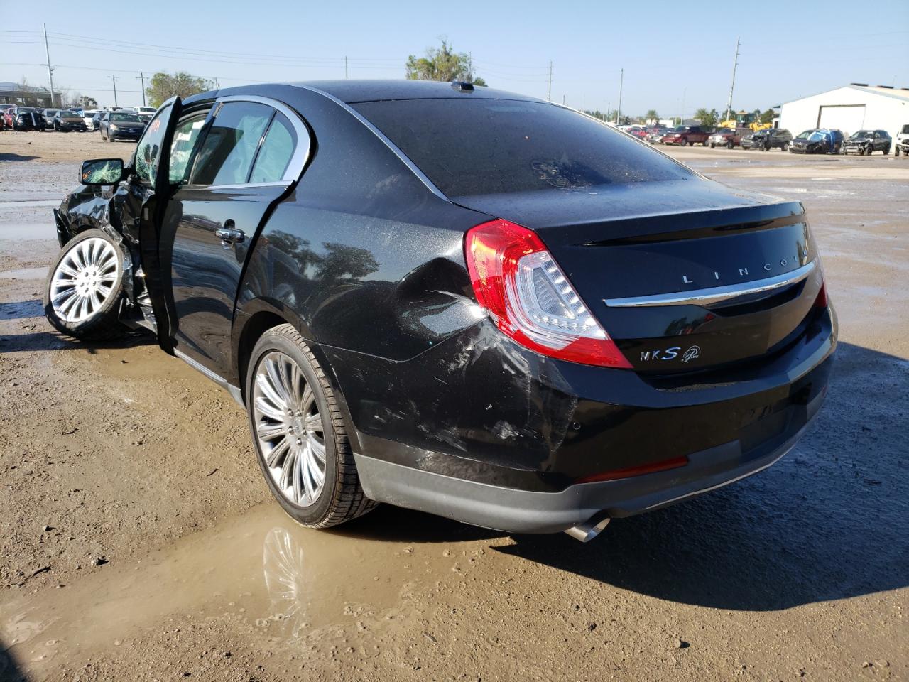 Photo 3 from auction – 2015 LINCOLN MKS with VIN 1LNHL9DK4FG607833