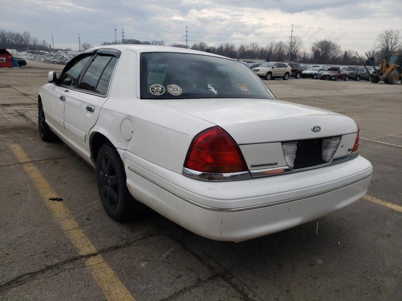 Photo 3 from auction – 1998 FORD CROWN VICT with VIN 2FAFP74W9WX116214