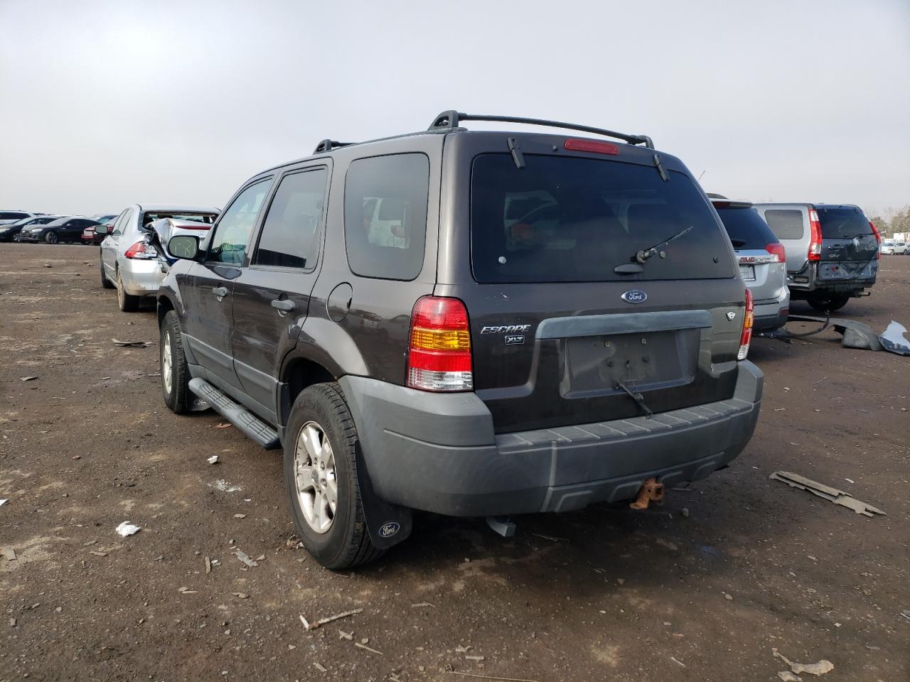Photo 3 from auction – 2007 FORD ESCAPE XLT with VIN 1FMCU931X7KA15710