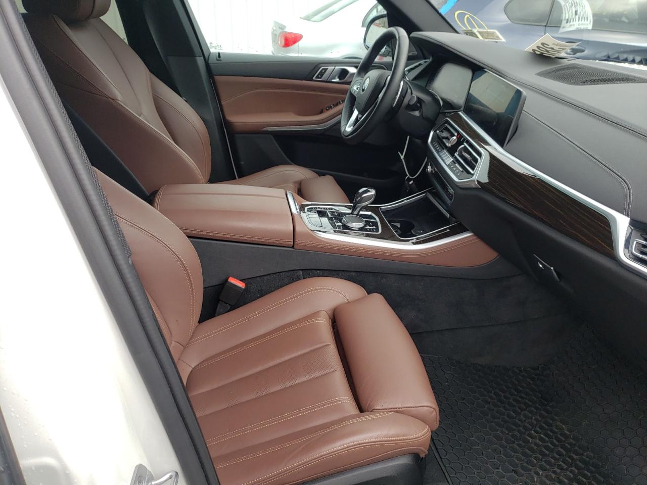 Photo 5 from auction – 2021 BMW X5 XDRIVE4 with VIN 5UXCR6C09M9E05357