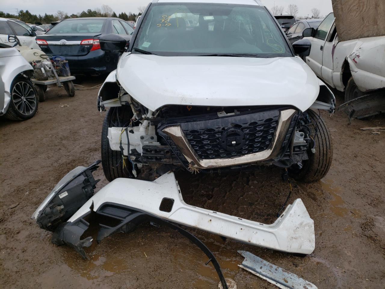 Photo 9 from auction – 2019 NISSAN KICKS S with VIN 3N1CP5CU3KL545266