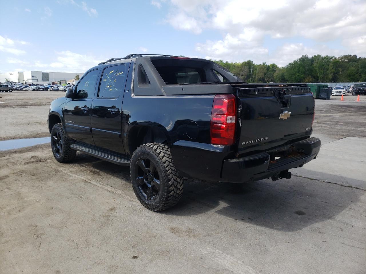 Photo 3 from auction – 2008 CHEVROLET AVALANCHE with VIN 3GNFK12378G253137