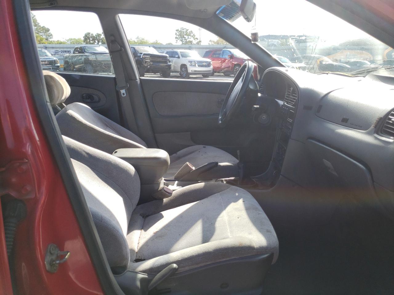 Photo 5 from auction – 2000 KIA SEPHIA with VIN KNAFB1211Y5823709