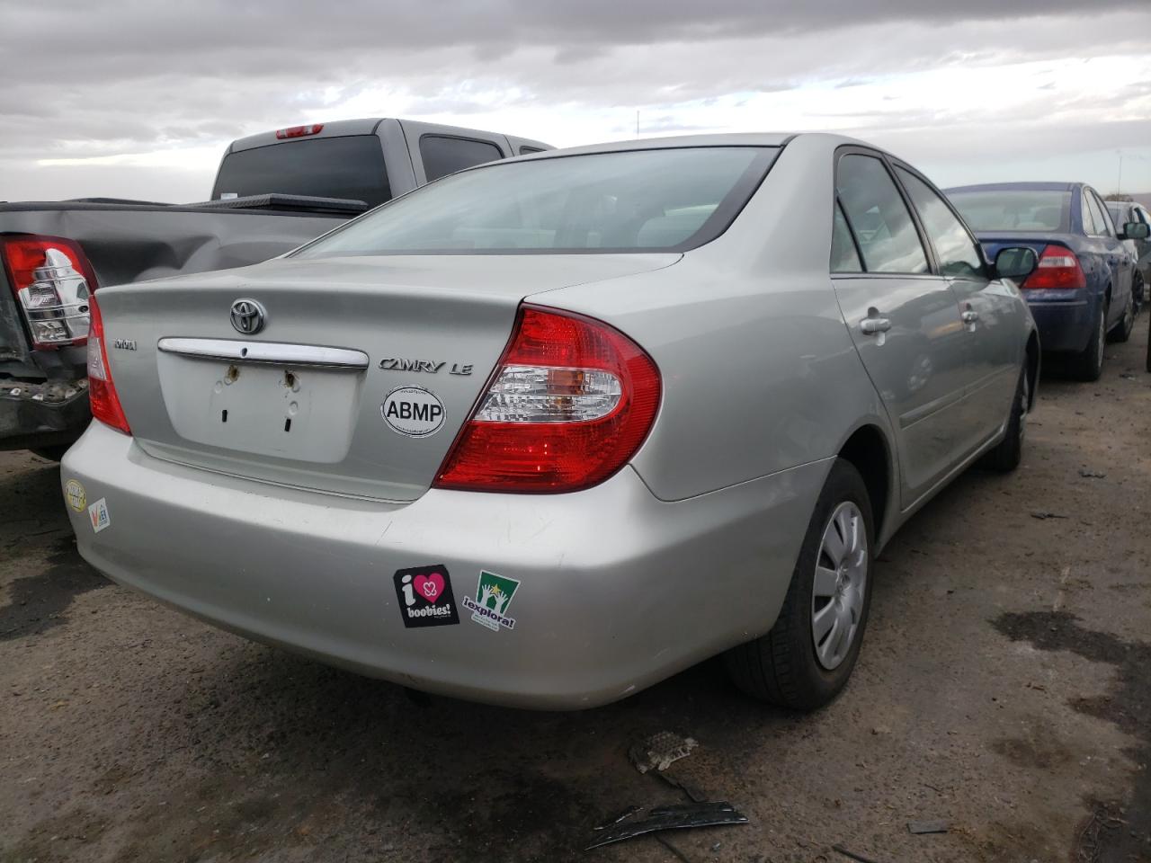 Photo 4 from auction – 2002 TOYOTA CAMRY LE with VIN JTDBE30K320016631