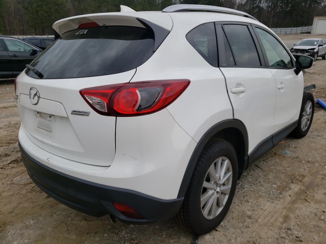 Photo 4 from auction – 2016 MAZDA CX-5 TOURI with VIN JM3KE2CY5G0797063
