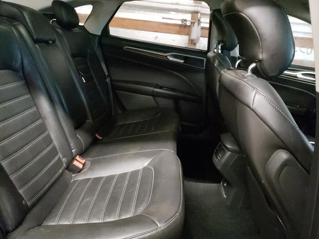 Photo 6 from auction – 2013 FORD FUSION SE with VIN 3FA6P0HR5DR247387