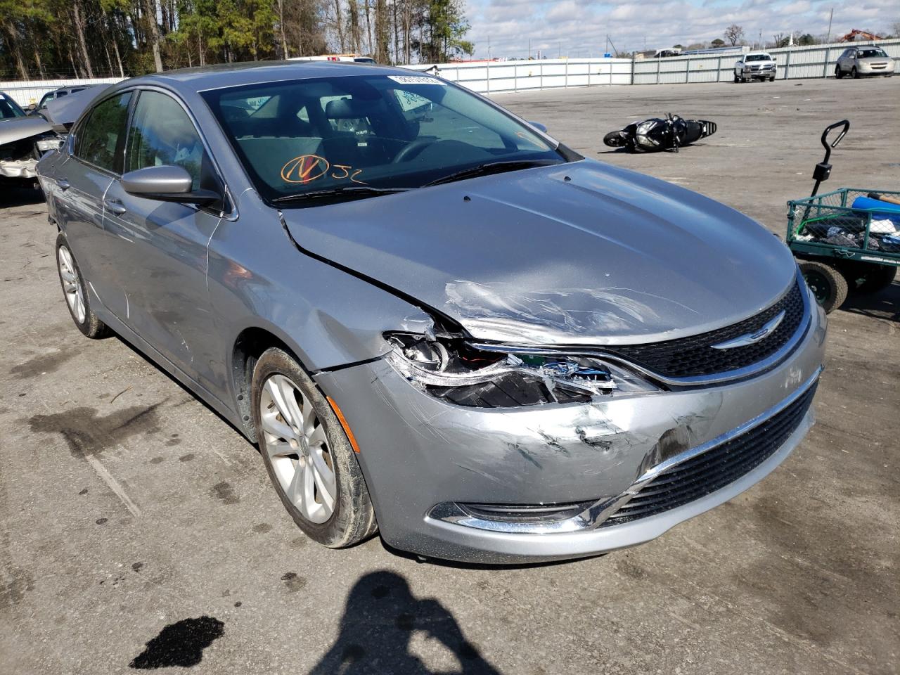 CHRYSLER 200 LIMITE 2015 with VIN 1C3CCCAB0FN760063 - Photo from auction