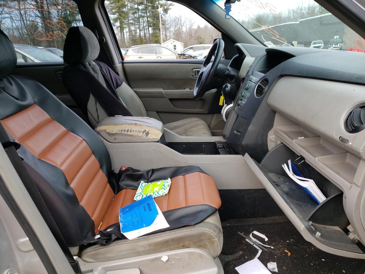 Photo 5 from auction – 2011 HONDA PILOT LX with VIN 5FNYF4H29BB053833