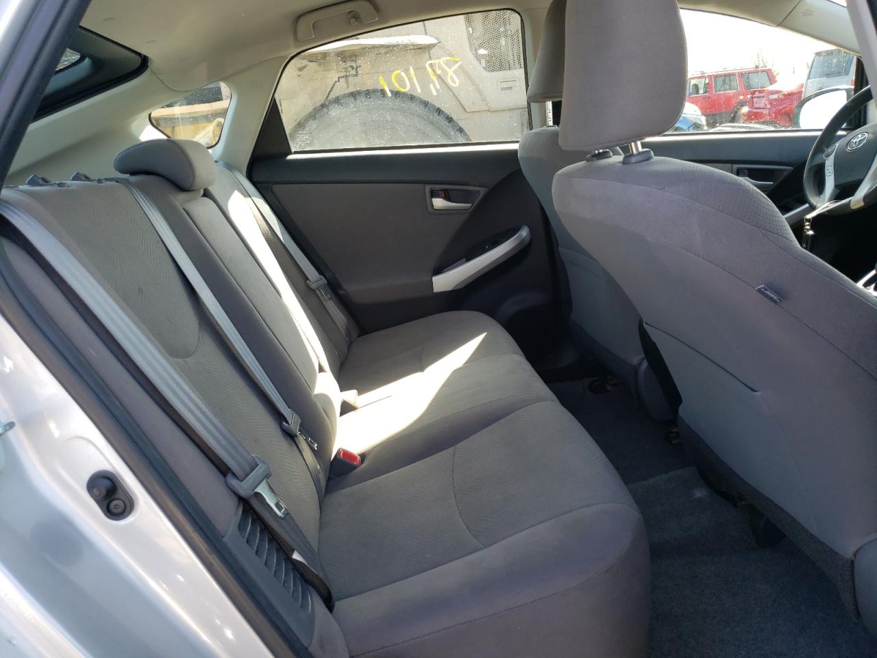 Photo 6 from auction – 2015 TOYOTA PRIUS with VIN JTDKN3DU8F0457544