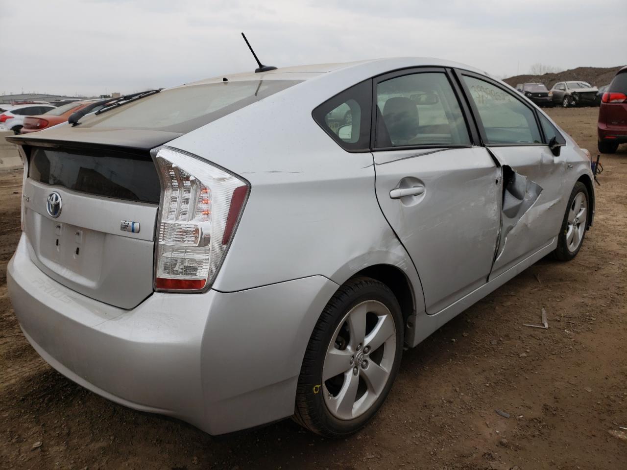 Photo 4 from auction – 2010 TOYOTA PRIUS with VIN JTDKN3DU8A1013647