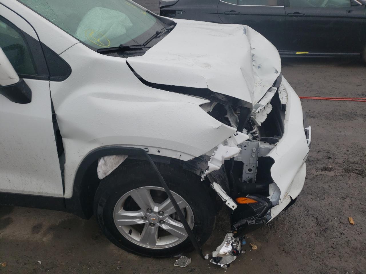 Photo 9 from auction – 2018 CHEVROLET TRAX LS with VIN KL7CJNSB6JB604144