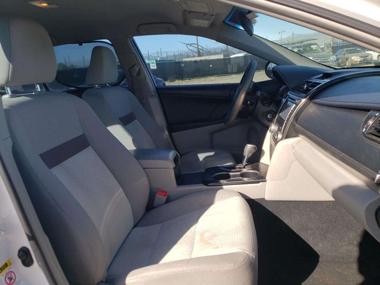 Photo 5 from auction – 2012 TOYOTA CAMRY BASE with VIN 4T1BF1FK6CU125342