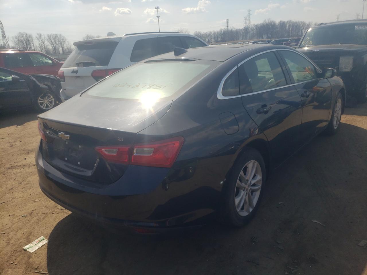 Photo 4 from auction – 2018 CHEVROLET MALIBU LT with VIN 1G1ZD5ST6JF142005