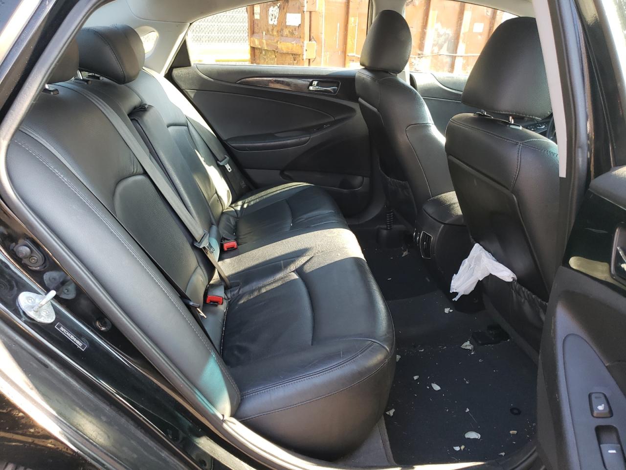Photo 6 from auction – 2013 HYUNDAI SONATA SE with VIN 5NPEC4AC8DH648692