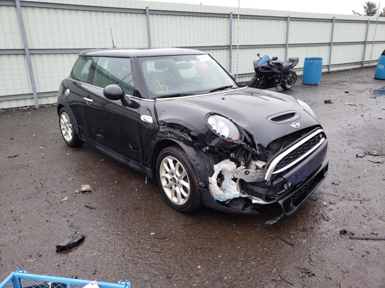 MINI COOPER S 2014 with VIN WMWXM7C51ET925778 - Photo from auction