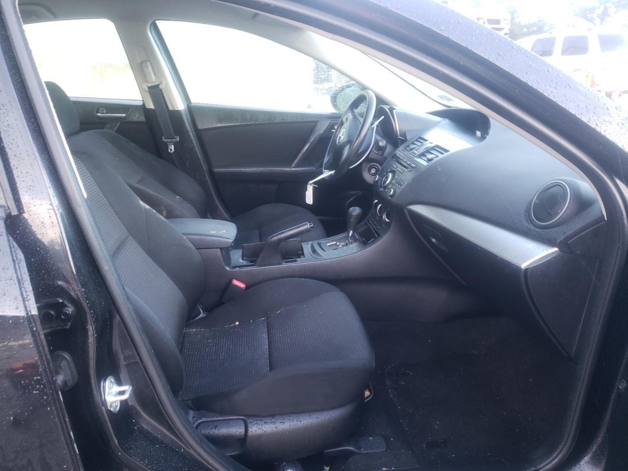Photo 5 from auction – 2013 MAZDA 3 I with VIN JM1BL1TG9D1747241