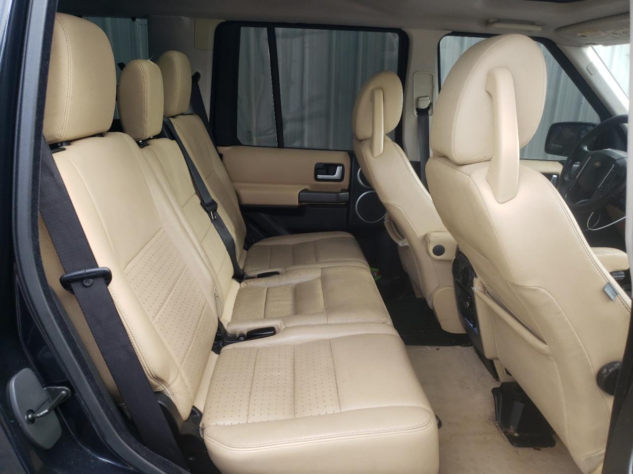 Photo 6 from auction – 2005 LAND ROVER LR3 SE with VIN SALAD25425A326831
