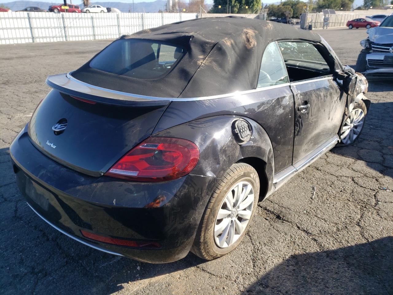 Photo 4 from auction – 2018 VOLKSWAGEN BEETLE S with VIN 3VW5DAAT7JM515159
