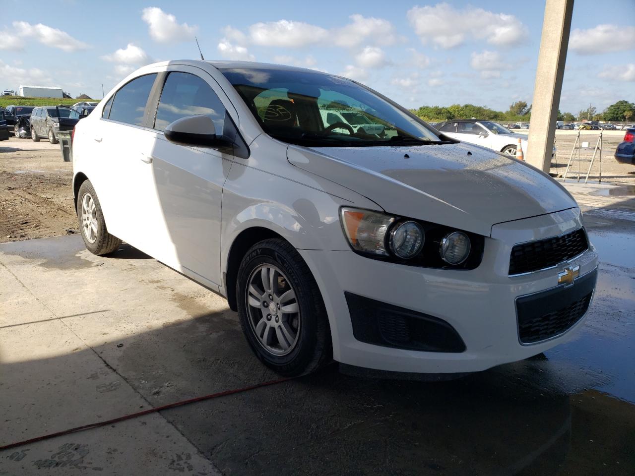 Photo 1 from auction – 2014 CHEVROLET SONIC LT with VIN 1G1JC5SB0E4212171