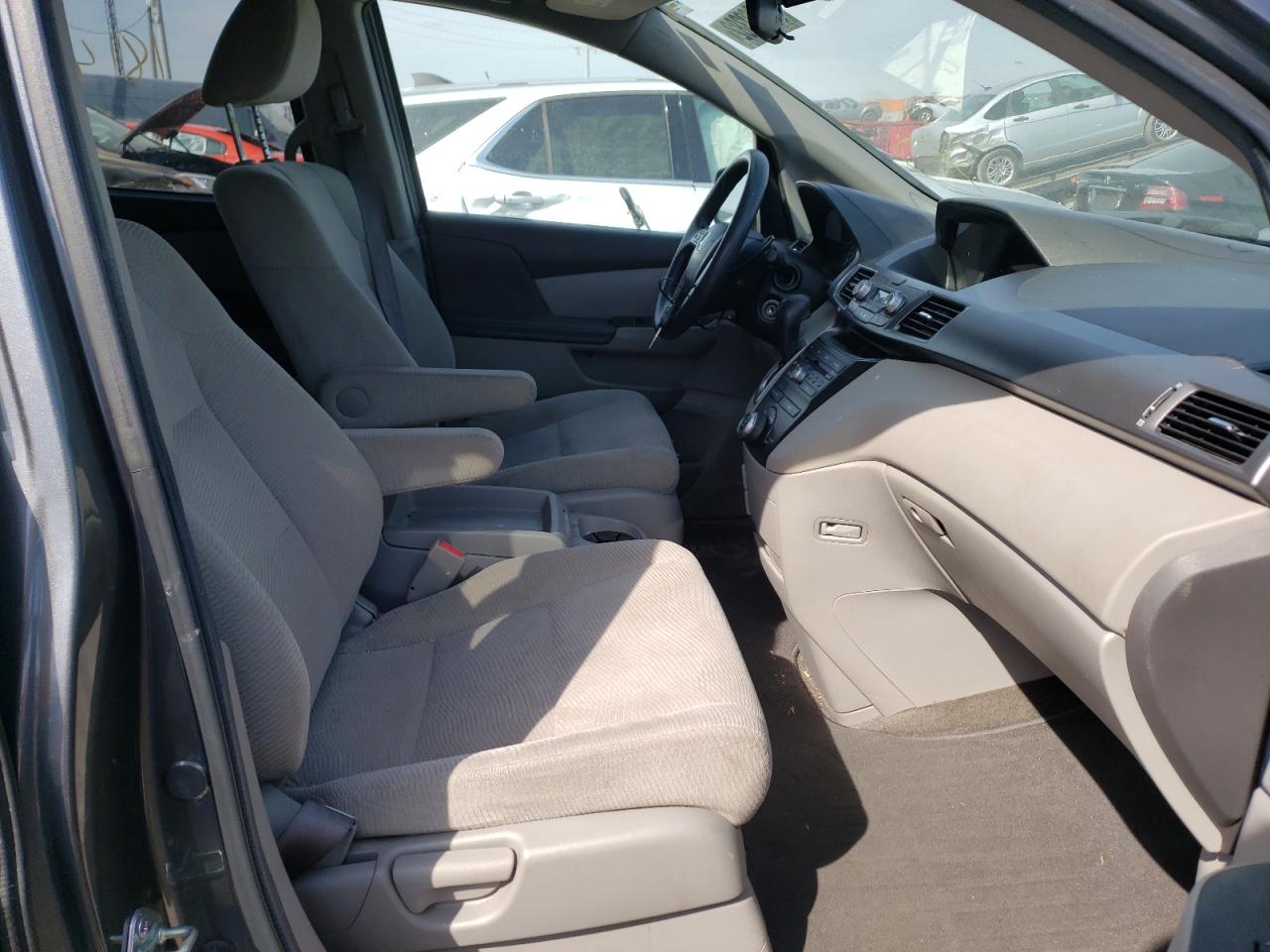 Photo 5 from auction – 2013 HONDA ODYSSEY EX with VIN 5FNRL5H45DB024224