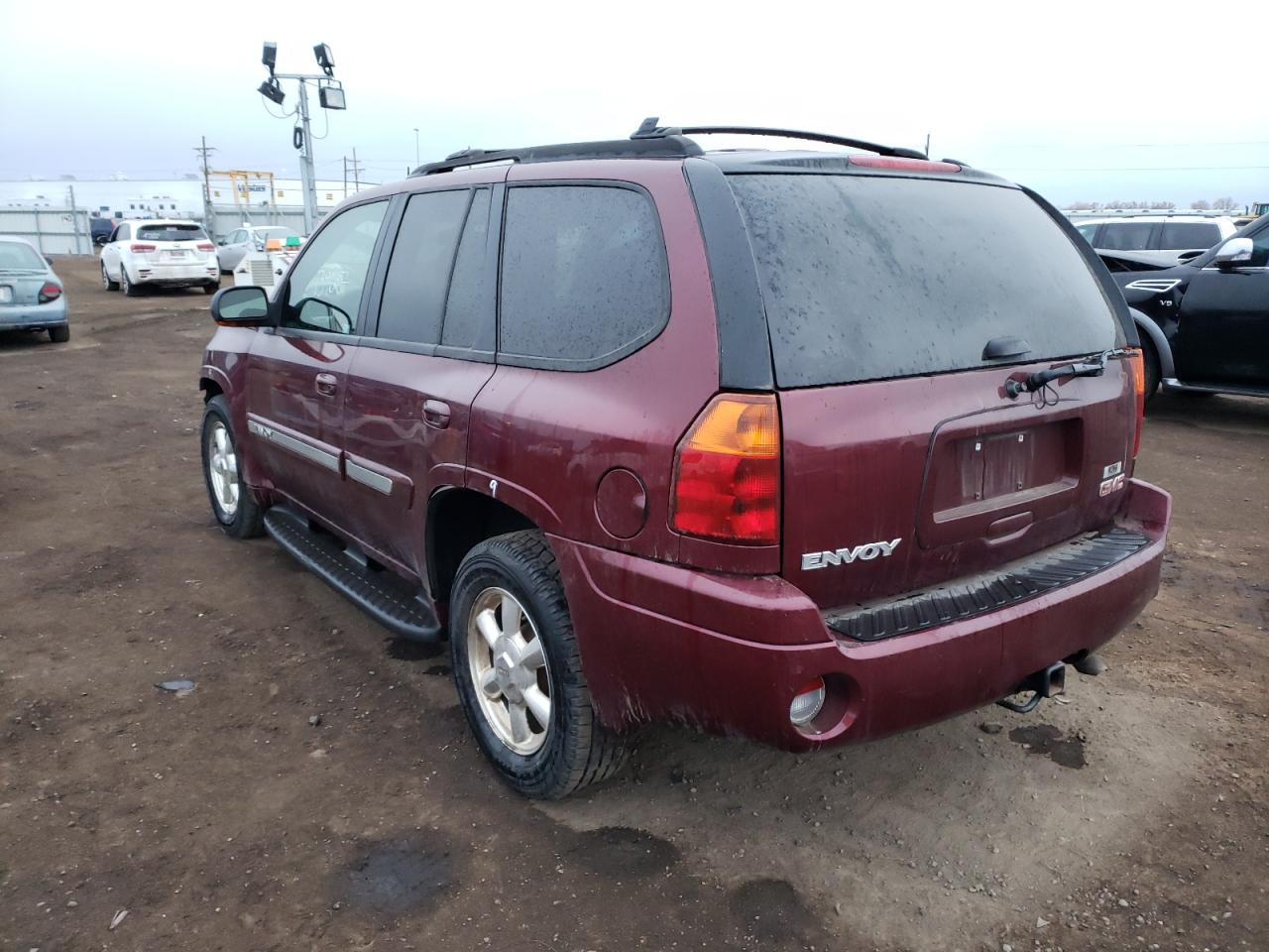 Photo 3 from auction – 2005 GMC ENVOY with VIN 1GKDT13S152268695