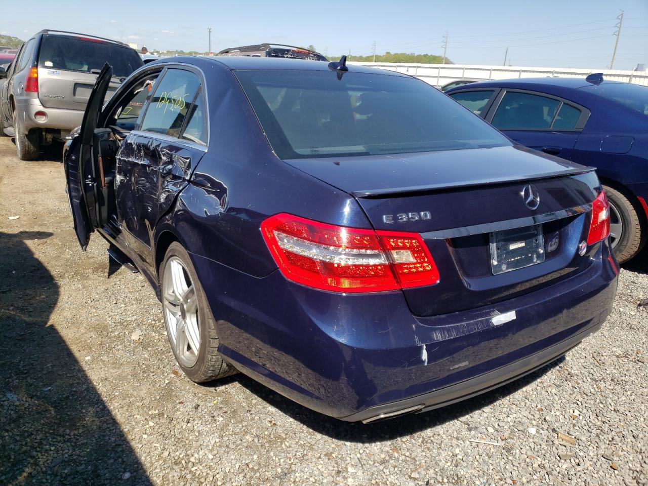 Photo 3 from auction – 2012 MERCEDES-BENZ E 350 with VIN WDDHF5KB2CA529435