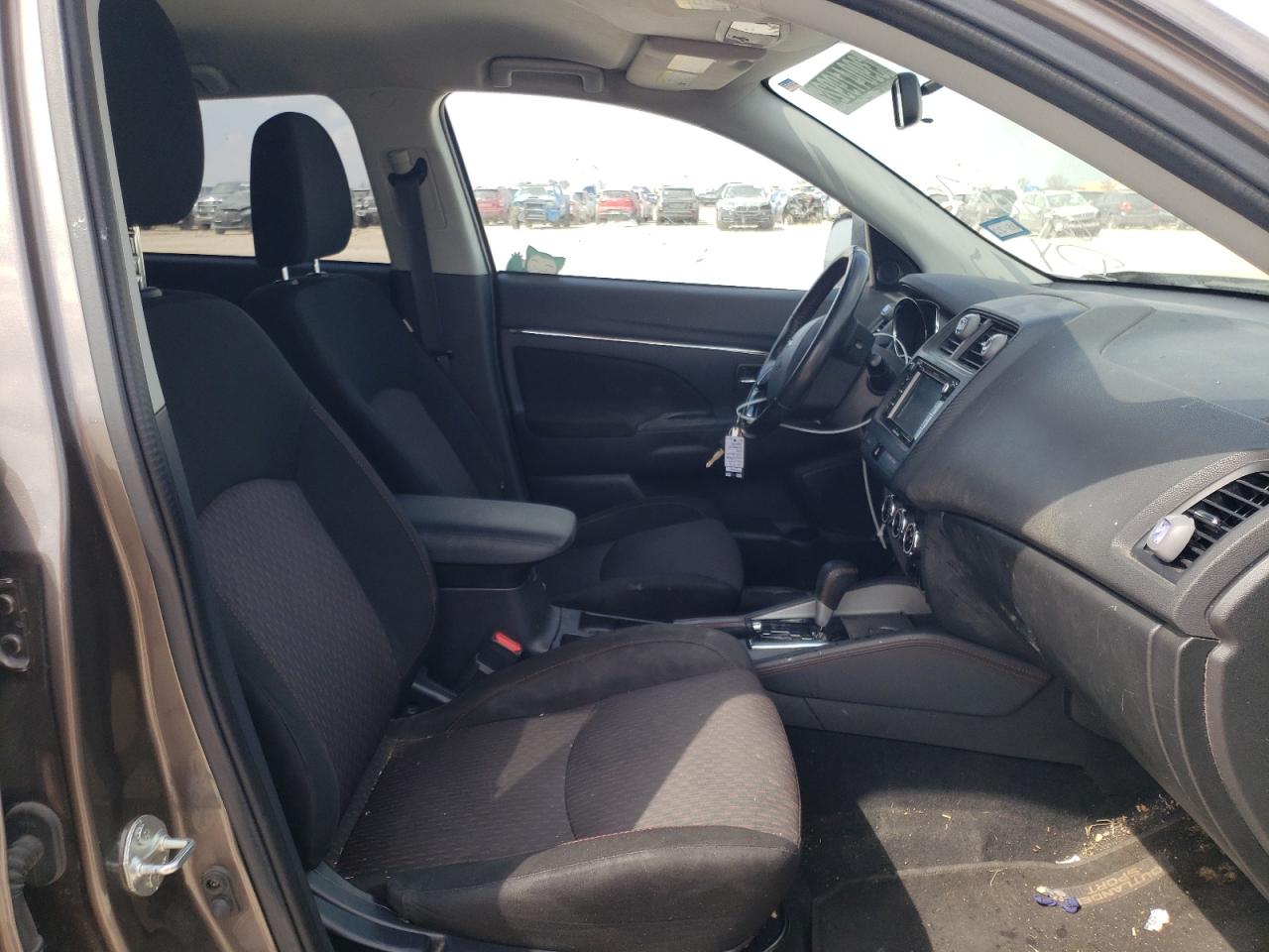 Photo 5 from auction – 2018 MITSUBISHI OUTLANDER with VIN JA4AP3AU2JU005160