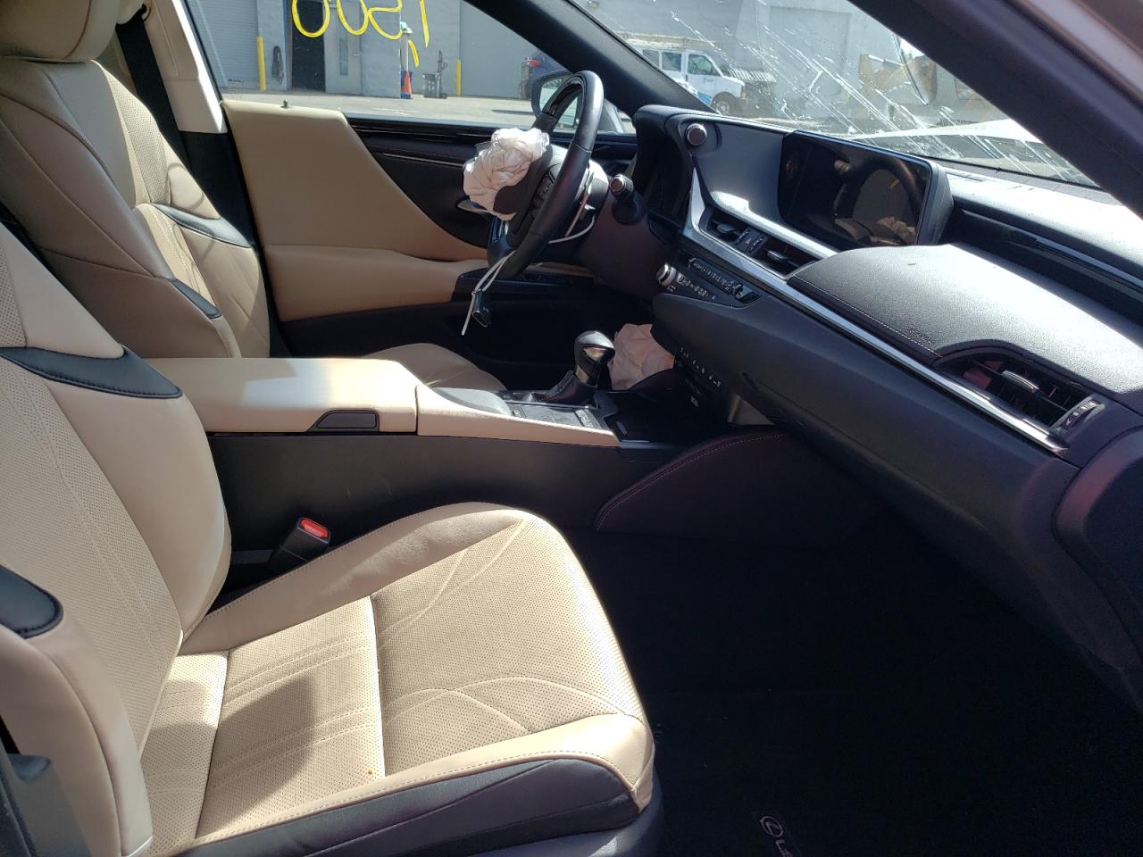 Photo 5 from auction – 2021 LEXUS ES 300H LU with VIN 58AEA1C17MU003946