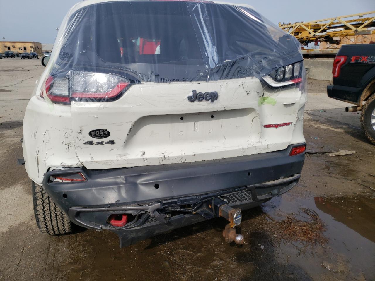 Photo 9 from auction – 2019 JEEP CHEROKEE T with VIN 1C4PJMBX9KD139679