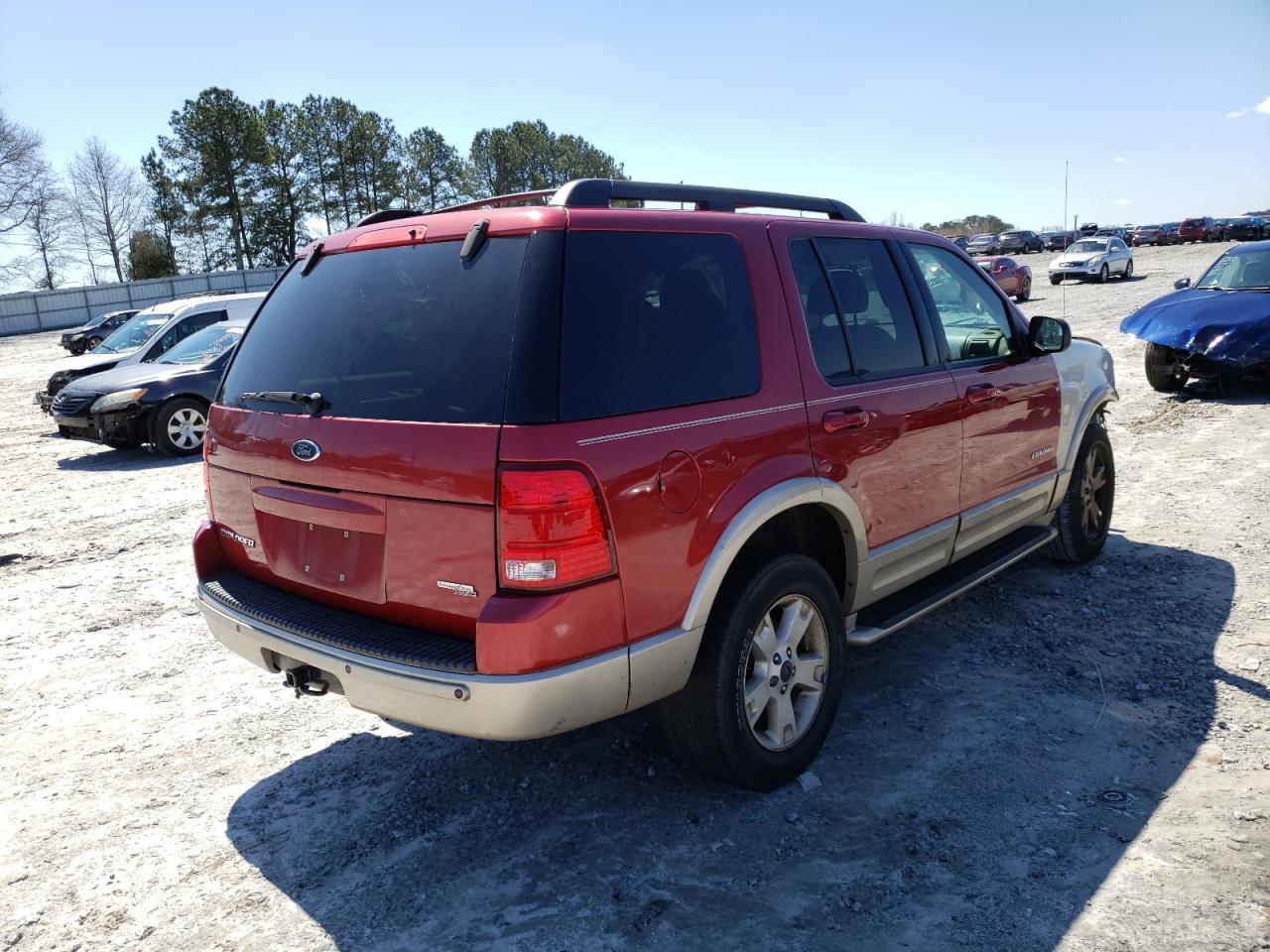 Photo 4 from auction – 2005 FORD EXPLORER E with VIN 1FMZU64K95ZA15704