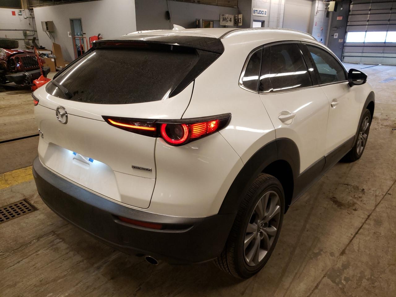 Photo 4 from auction – 2021 MAZDA CX-30 PREM with VIN 3MVDMBDL5MM271286