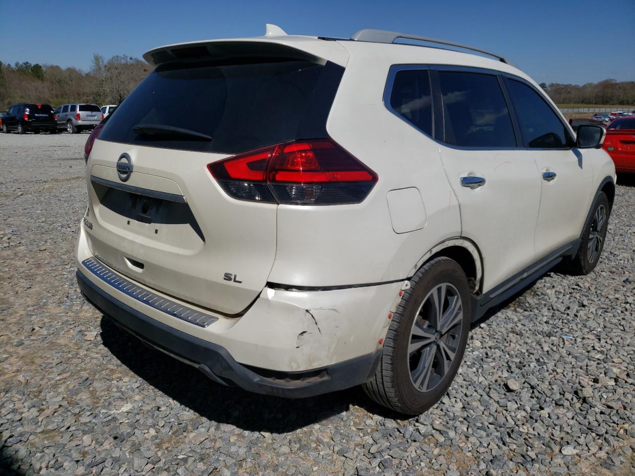 Photo 4 from auction – 2017 NISSAN ROGUE S with VIN 5N1AT2MT8HC818111