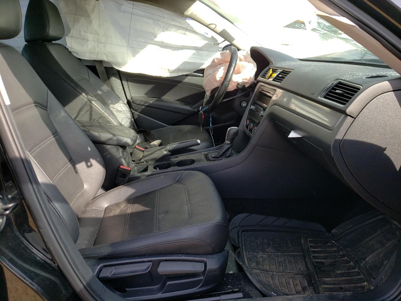 Photo 5 from auction – 2014 VOLKSWAGEN PASSAT S with VIN 1VWAS7A37EC119361