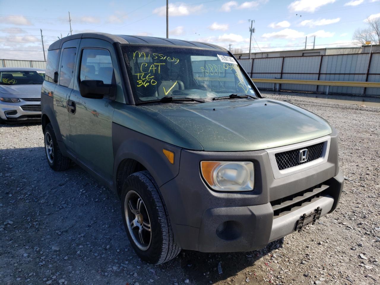 HONDA ELEMENT LX 2004 with VIN 5J6YH28314L038857 - Photo from auction