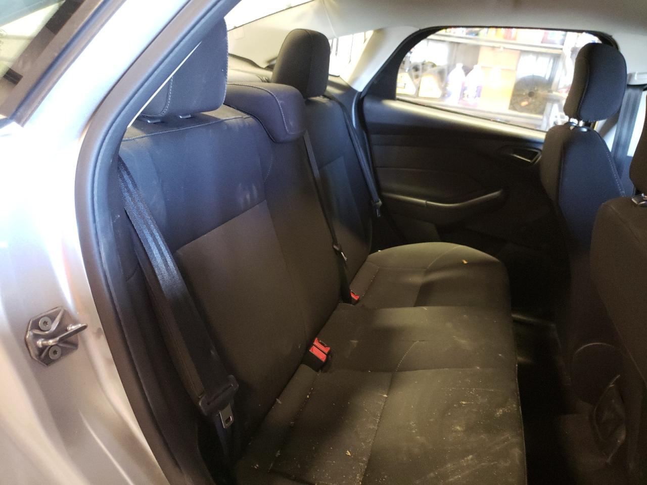 Photo 6 from auction – 2018 FORD FOCUS S with VIN 1FADP3E26JL217857